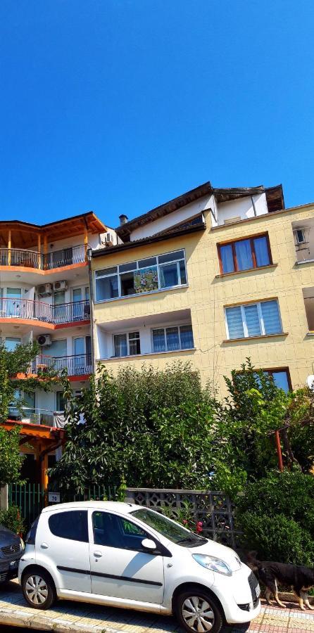 Guest house Perla Primorsko Buitenkant foto